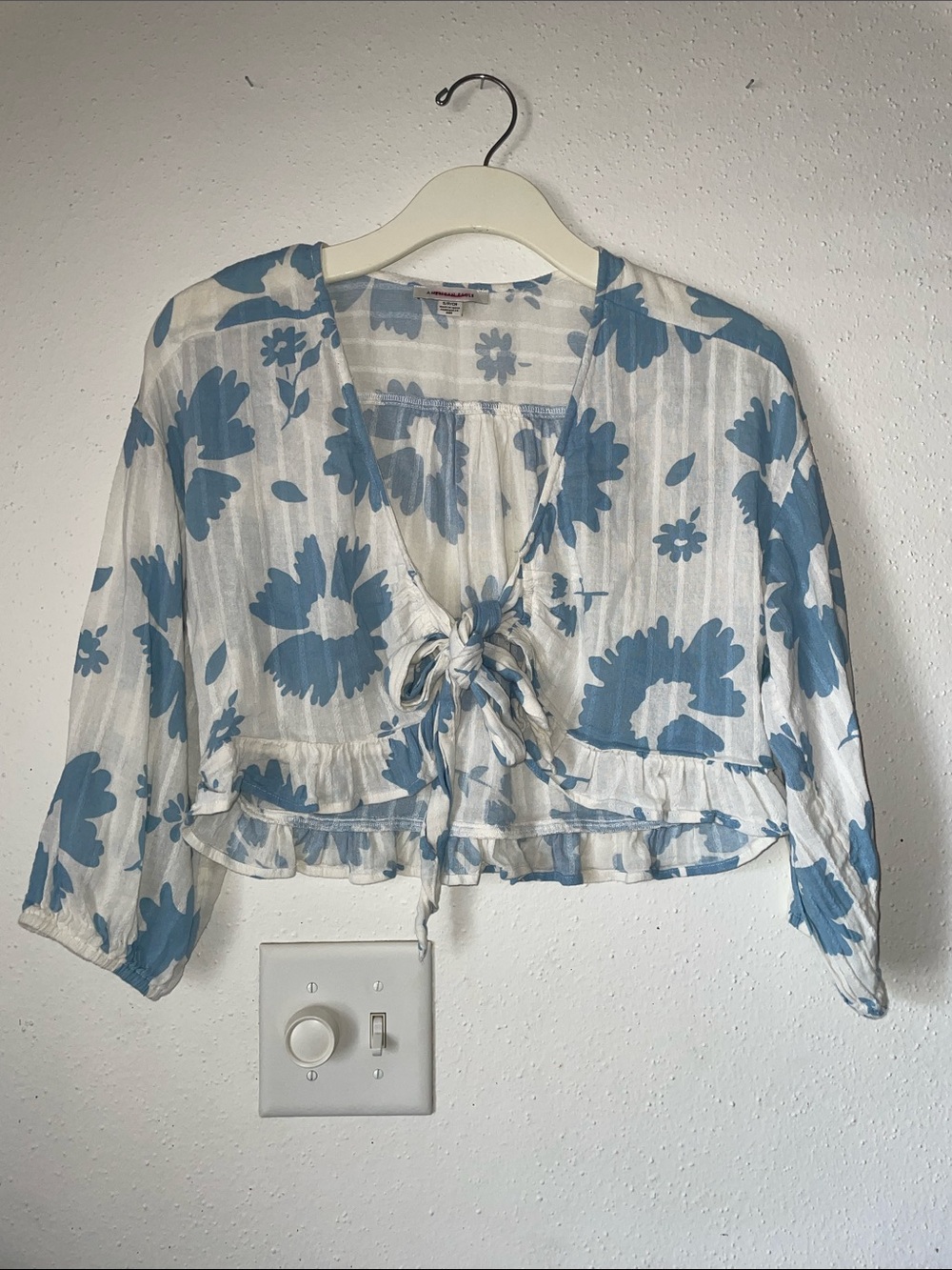 American Eagle Floral Tie Front Top